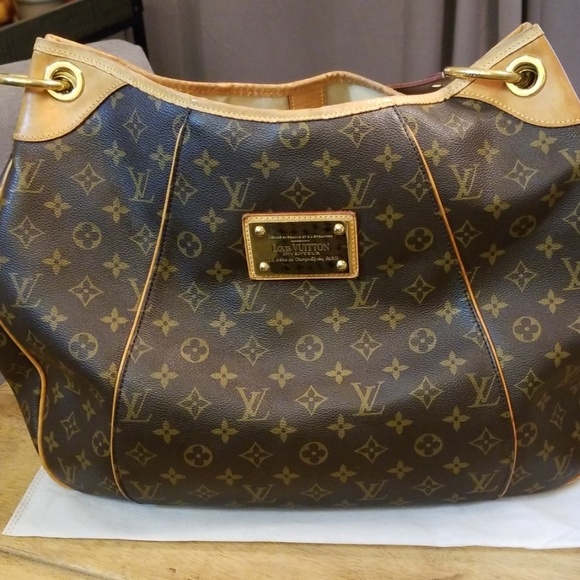 Louis Vuitton Handbags - OFFER  EXPIRES 7/3/19 4:30 pm EST